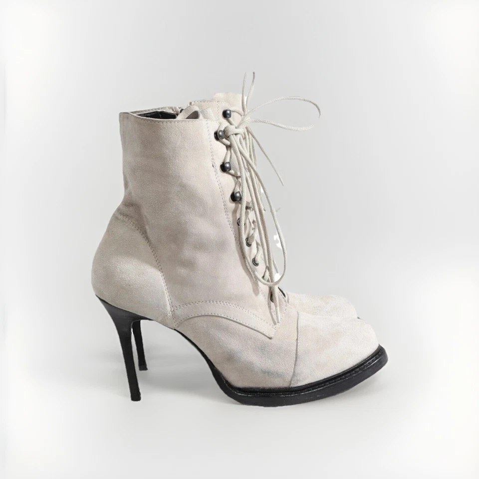 Ann Demeulemeester White Suede Round Toe Soft Leather Lace Up Boots Size 38 - Image 2 of 4