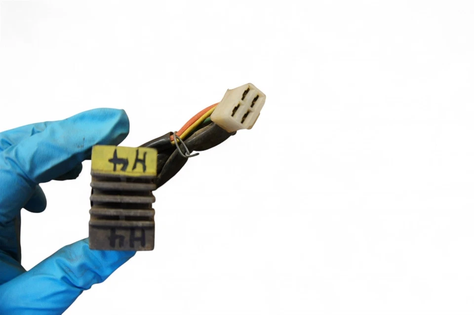 Regulador rectificador Honda Cb350 Cb 350 Xl250 Xl 250 Cl Cb 360 S4b-01 H4 *2720R Foto 4 de 4