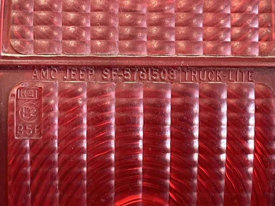 Jeep Grand Wagoneer 1988 luz trasera lámpara se adapta a ambos lados 5761508 Foto 4 de 4