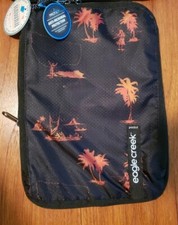 Eagle Creek Pack It Isolate Compression Cube Size Small New without tags Aloha