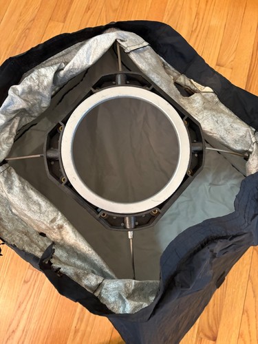 2 Chimera Soft Boxes Size Small & Extra Small with 2 Rings and Small Fabric Grid - Picture 14 of 24