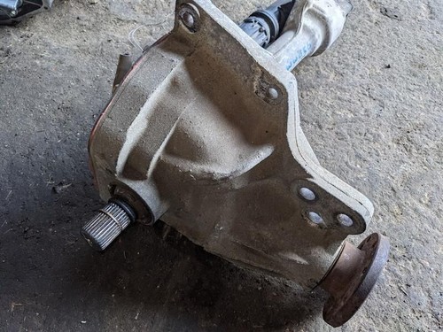 2006-2011 Dodge Ram 1500 Front Differential Carrier Assembly 3.92 Ratio OEM - Picture 2 of 4