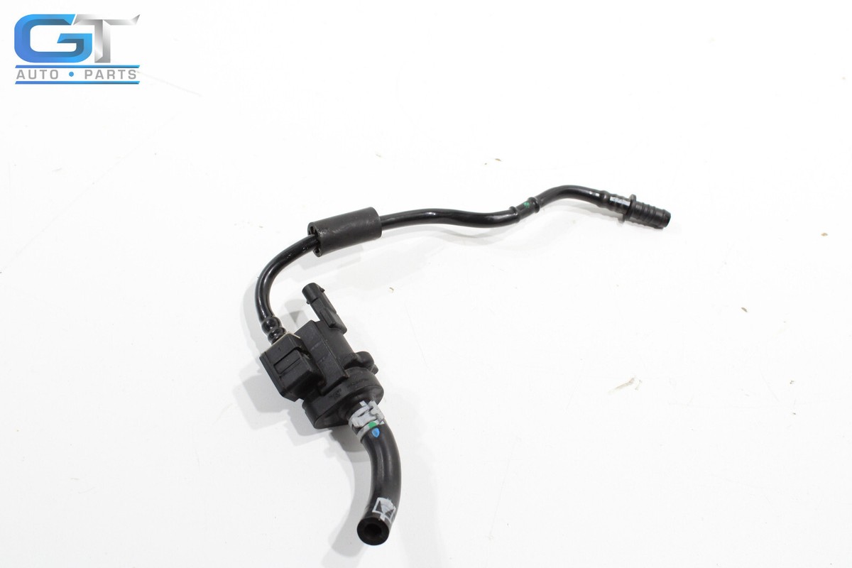 PORSCHE MACAN 2.0L EMISSION SYSTEM PURGE VALVE & HOSE TUBE PIPE 