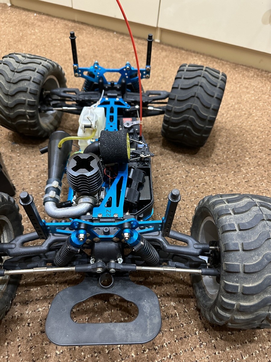 duratrax thunderquake rc truck 1:8 scale | eBay