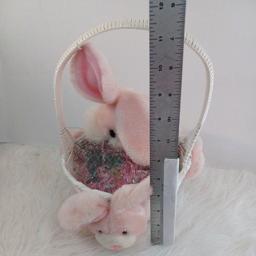 Cesta de Pascua Rosa Peluche Conejito Sobre Mimbre Cesta 1991 Unionsign Ltd LEER - Imagen 19 de 22