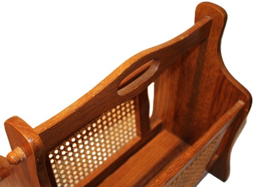 Vintage MCM Oak Wood & Woven Wicker Rattan Cane Magazine Book Record Rack Holder - Picture 7 of 10