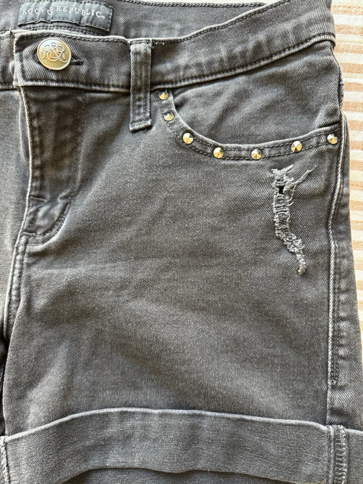Rock Republic Bumpershoot Denim Studded Shorts Size 8 Black Y2K Casual Boho - Image 2 of 4