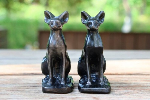 3.5" Natural Silver Obsidian Carved Hairless Cat Reiki Crystal Skull Decor 1PC - Picture 2 of 10