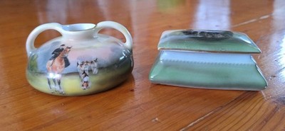 Royal Bayreuth kleine Vase und Pillendose Motiv: Reiter, Jagd
