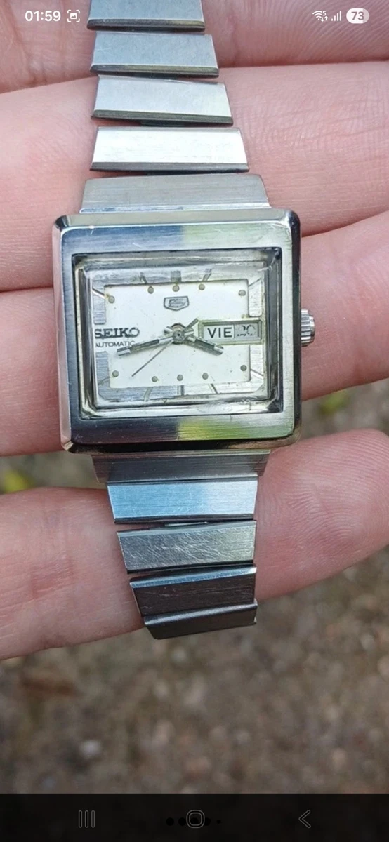 未使用品　SEIKO5 レディース　自動巻き腕時計　 SUA611K 　シルバー 未使用品 SEIKO5 レディース 自動巻き腕時計 SUA611K シルバー 【公式