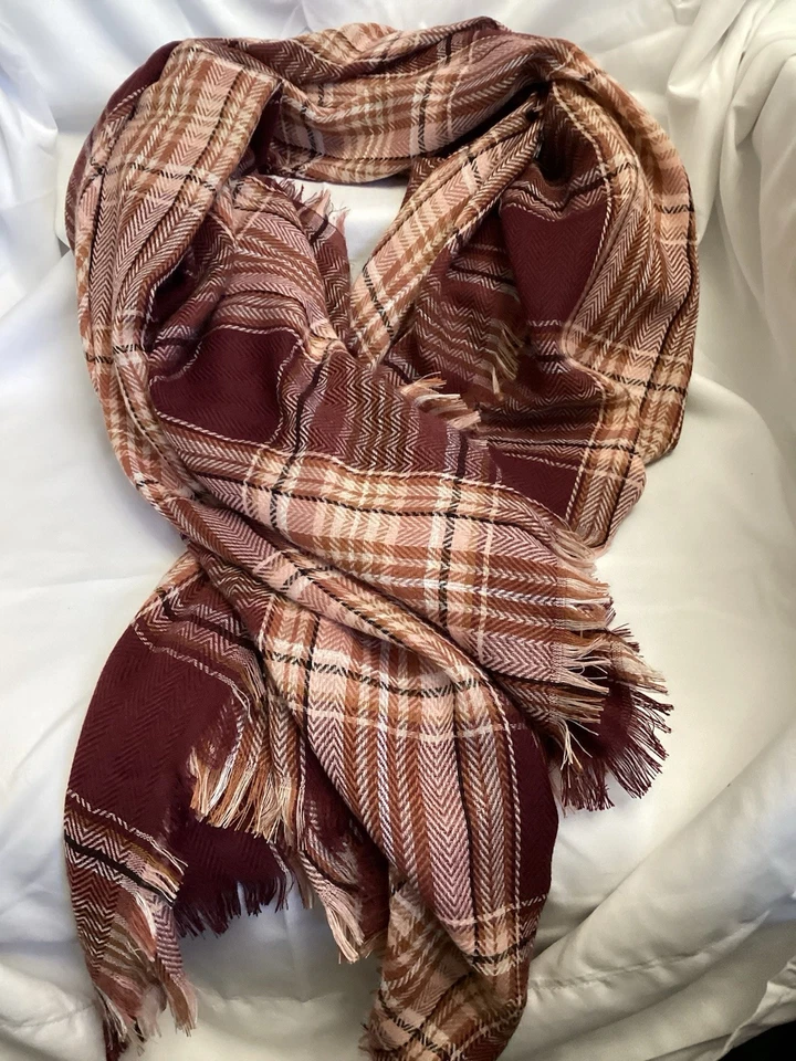 De colección, hermoso Maurice’s Lg. Bufanda a cuadros Foto 4 de 4