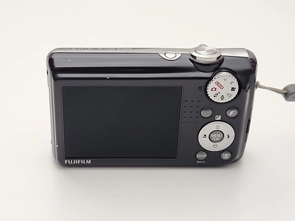 Fujifilm FinePix F70EXR 10.0MP Digital Camera (Black)  - Image 3 of 4