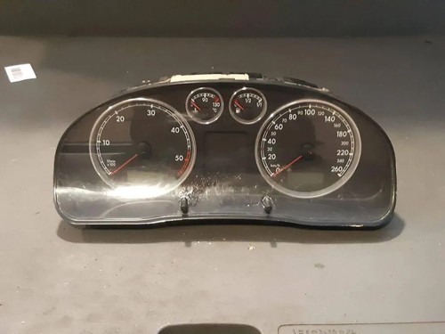 VW PASSAT B5 3B3 Kombiinstrument 3B0920805A 1.90 Diesel 74kw 2001 34701612