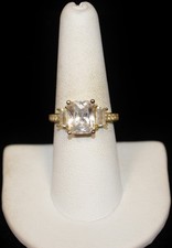 Sterling Silver Pretty Square Clear Gems Ring SZ 8.0 FMD720