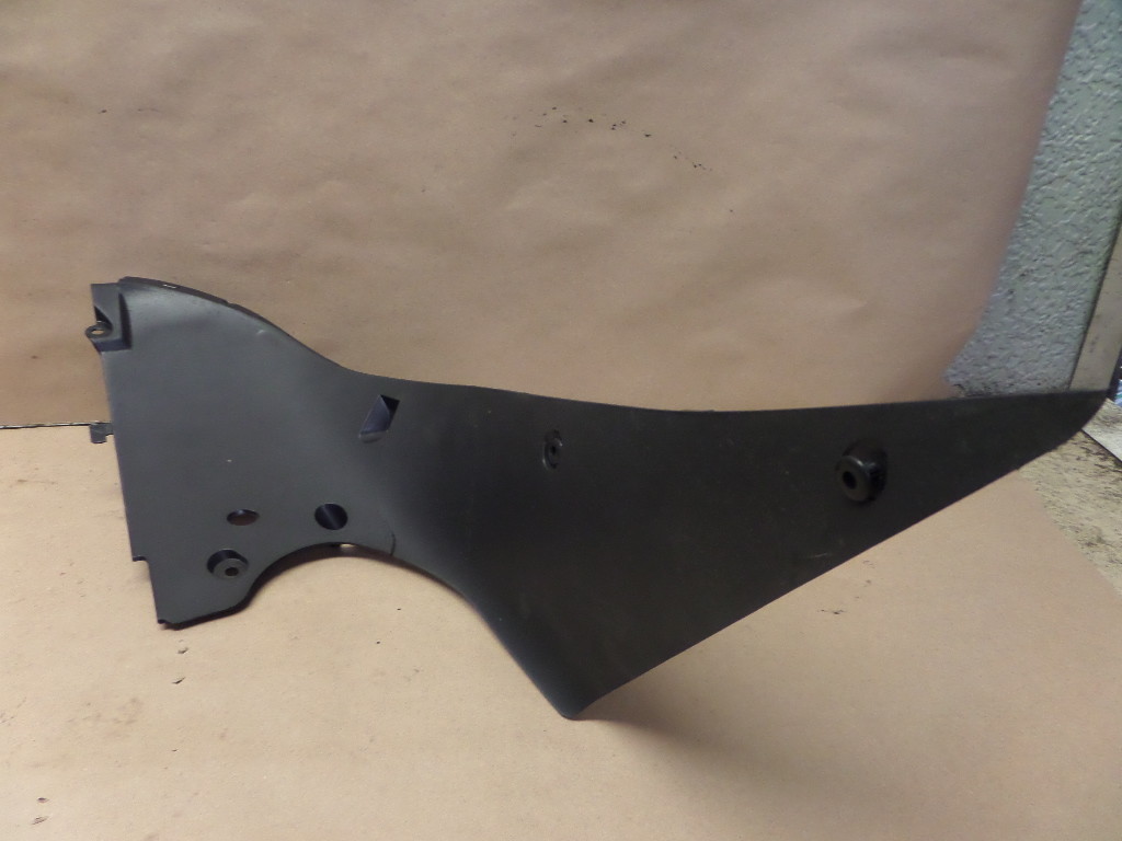 2016 KAWASAKI NINJA ZX6R 636 FRONT RIGHT INNER FAIRING COWL PANELS