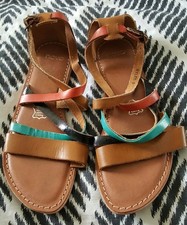 NOVO Rylee Brown Leather Strappy Flat Sandals Shoes Size 6 B51
