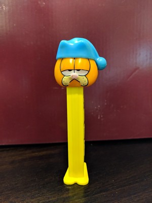 Vintage Sleepy Garfield with Night Cap Pez - Series II W/O packaging