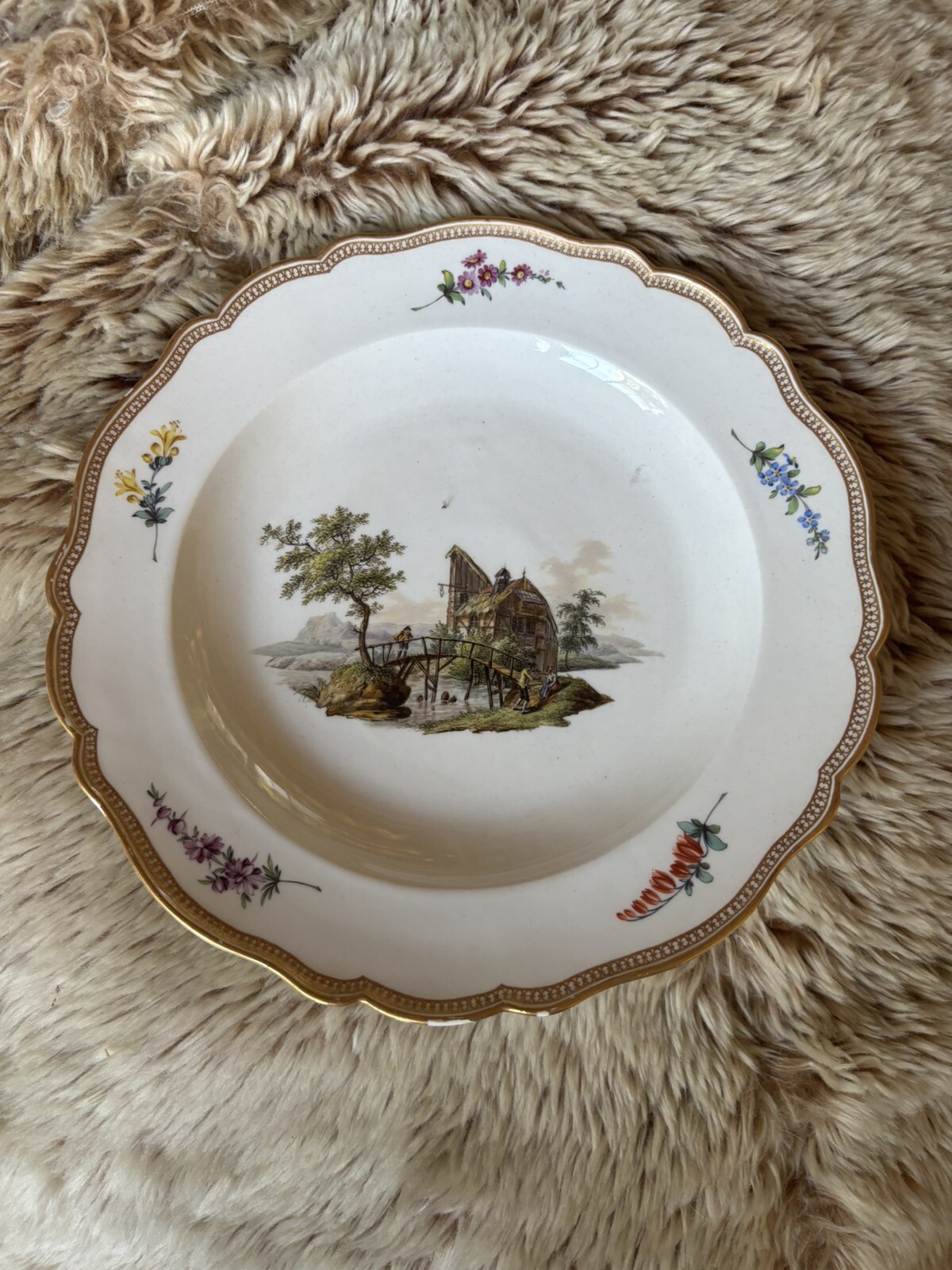 Picture 1 of 2