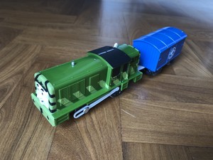 tomy trackmaster