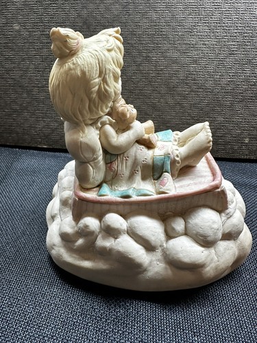 Vintage 1983 Sweet Dreams, HandPainted Beautiful Dreamer Keepsake Figurine , USA - Picture 5 of 10