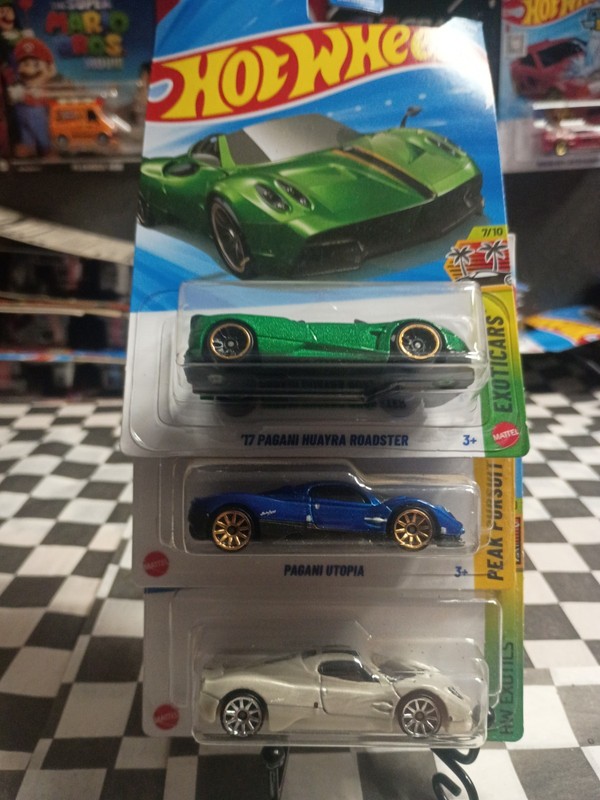 Hot Wheels 2026 Exoticars '17 Pagani Huayra Roadster Green Lot Of 3 Utopia 