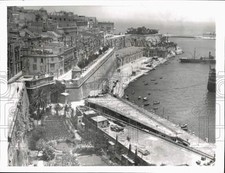 1942 Press Photo Aerial view of Harbor of Malta on the Mediterranean.