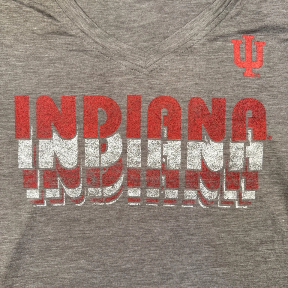 Camiseta Champion Indiana University Hoosiers cuello en V para mujer corte pequeño gris IU Foto 2 de 4