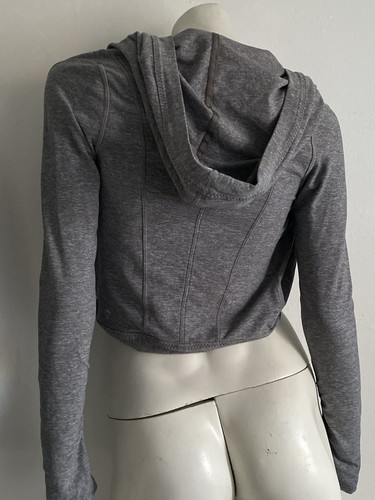 Ivivva By Lululemon Grey Four Count Shrug Long Sleeve Wrap Girl's Size 12 - Picture 3 of 3