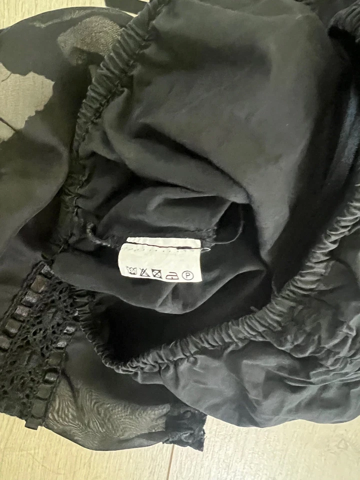 Krüger Dirndl Bluse Gr 44 schwarz Carmen Ausschnitt verstellbar Puffärmel - Bild 2 von 3