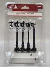 4 Christmas Village Street lamps/lights New In Package Enchanted Forest Xmas