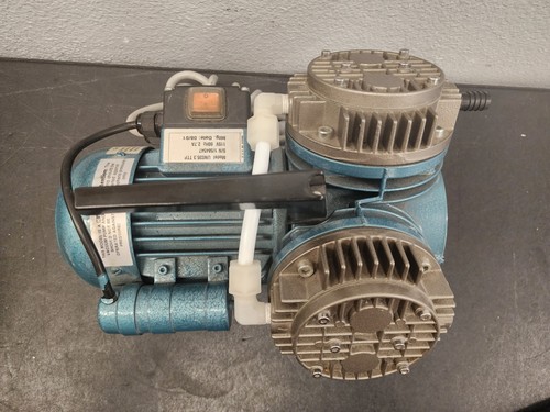 KNF Neuberger UN035.1.2 TTP Laboport Diaphragm Vacuum Pump Twin Head Tested READ - Picture 2 of 18