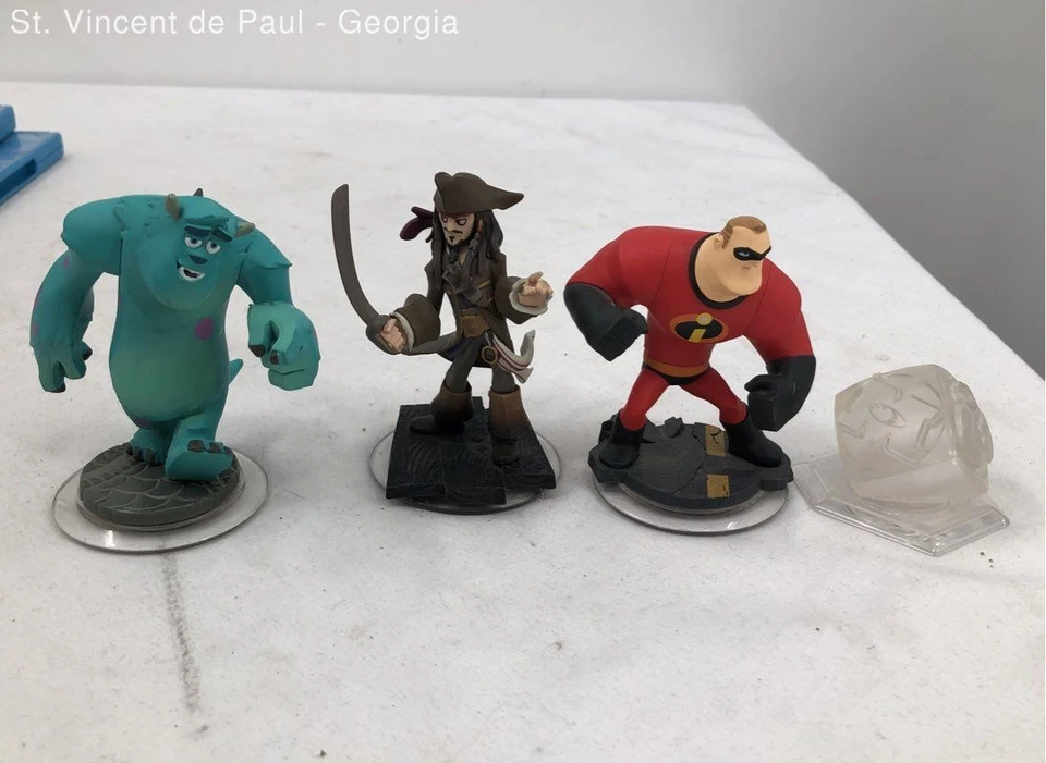 Disney Infinity Starter Pack Wii Wii U PS3 PS4 Sulley Incredibles Jack con juegos Foto 3 de 4