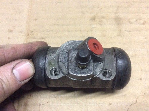 NEW DELTA 784-38012 Drum Brake Wheel Cylinder Front - Picture 4 of 8