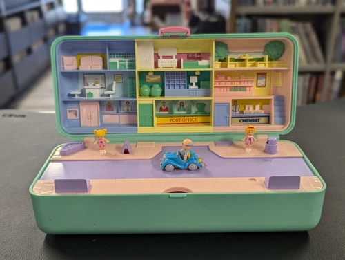 Vintage Polly Pocket High Street Trinket Box with Car + 3 Figures No Coin Tray