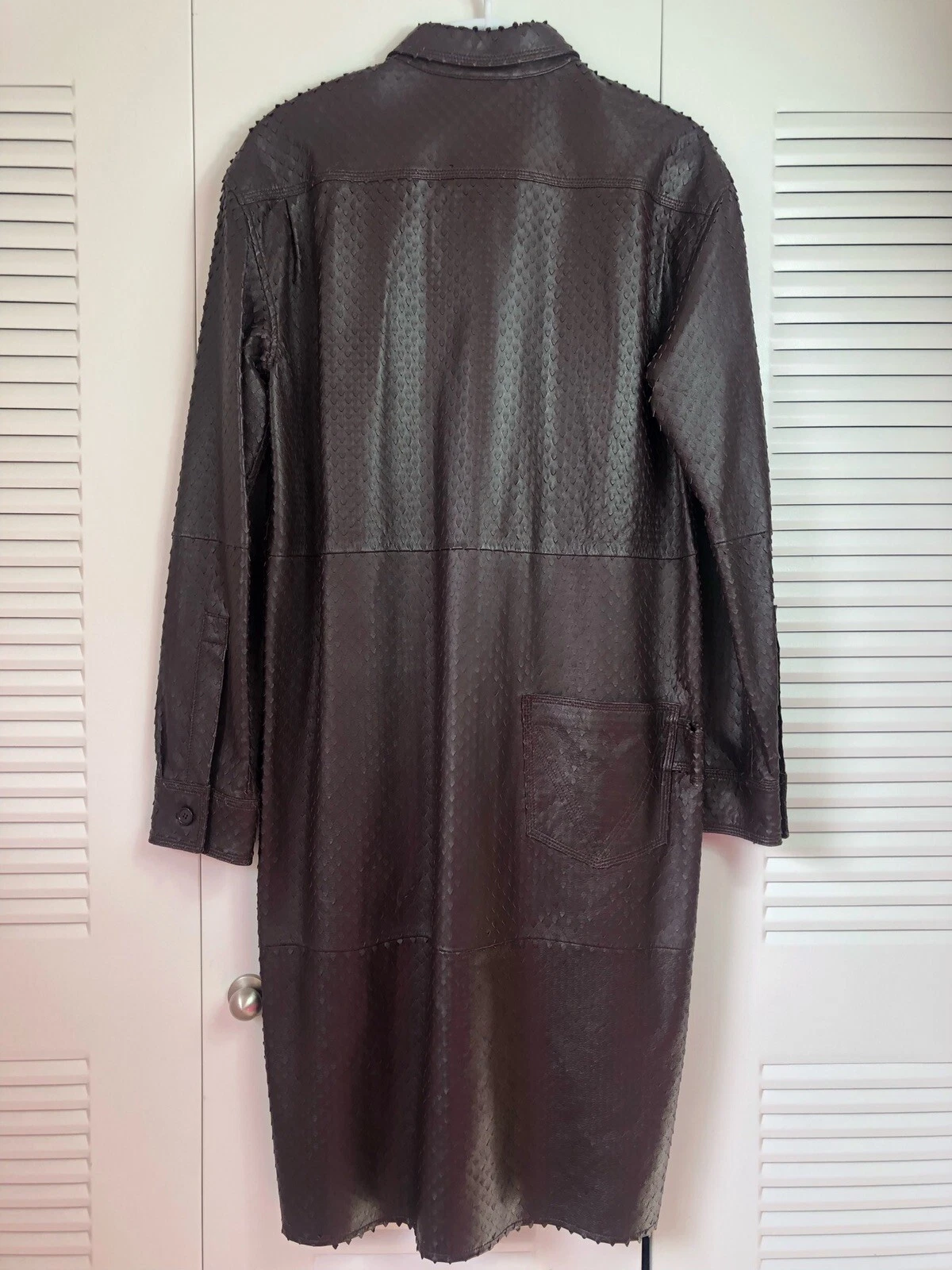 BOTTEGA VENETA RARO ABITO CAMICIA PELLE TAGLIO LASER CON CINTURA ESAURITO NUOVO CON ETICHETTE $7200 TG42