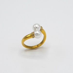 Authentic "Venus" ring in gold-plated counter-pearl type Cod. Vx.17