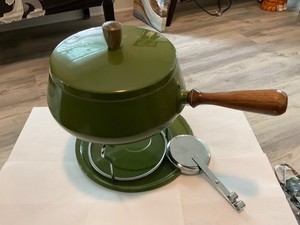 Vtg 1970s Olive Green Fondue Set w/Original Box