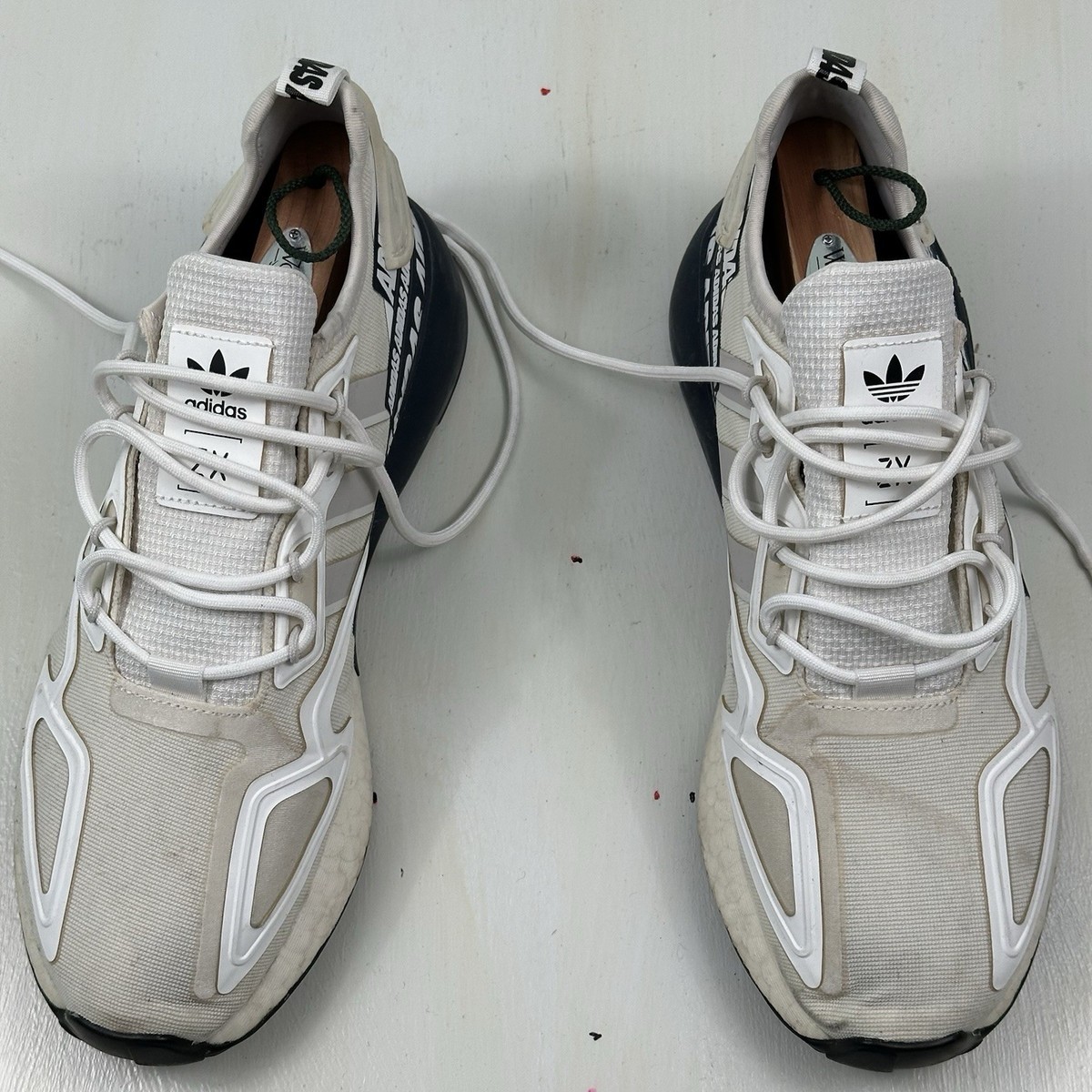 Size 9 - adidas ZX 2K Boost Bold Logo Graphic - White Navy for