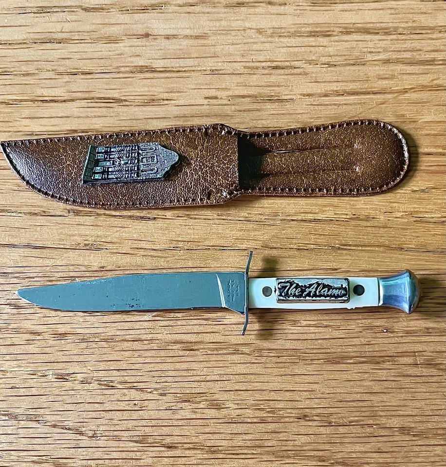 Cuchillo coleccionable vintage con mango de plástico colonial de 3,5 pulgadas con cubierta Foto 3 de 4