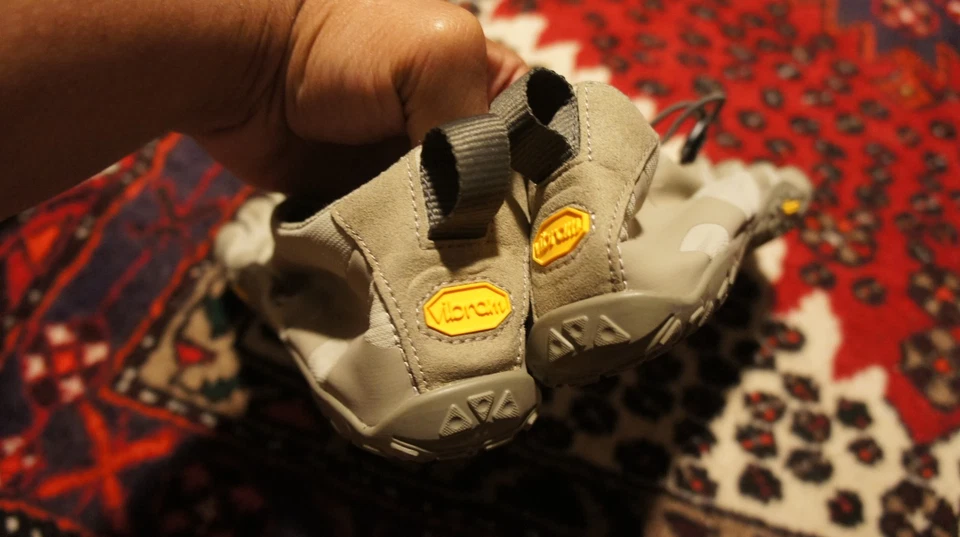 Vibram Fivefingers Barefoot Shoe Running Women 9-9.5 EU 41 V-Alpha Khaki 18W7104 - Image 3 of 4