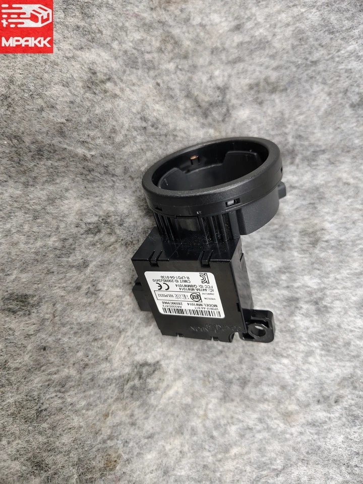 Módulo inmovilizador de encendido Nissan NV200 2013-2021 OEM 28590C9968 Foto 2 de 4