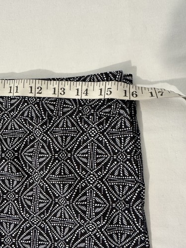 RipSkirt Womens Black White Geometric Skirt Size M Travel Beach 32 X 19 - Picture 5 of 6