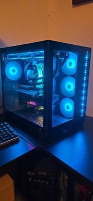 Custom Gaming PC ''Tron Battery'' -  Ryzen 5700x | RTX 3080 12GB | 32GB RAM