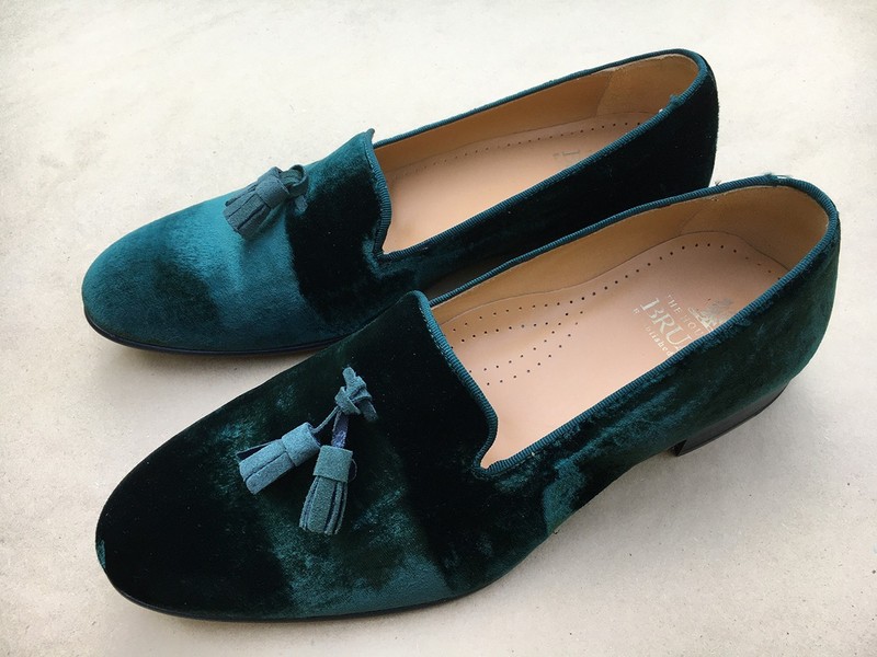 Men's House of Bruar green velvet opera pumps. US 9. UK 8.