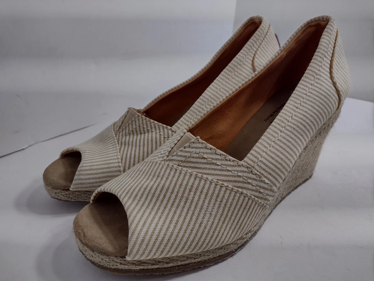 BOBS By Skechers Heels Pumps Shoes Womens US9 Wedge Tan White Striped Fabric P
