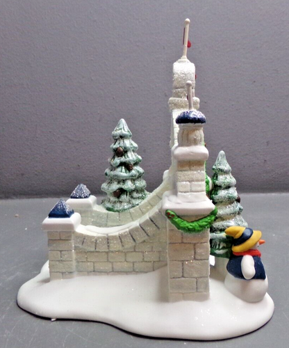 DEPT 56 CHRISTMAS SNOW VILLAGE ACCESSORY HERITAGE VILLAGE NORTH POLE GATE - Picture 2 of 6