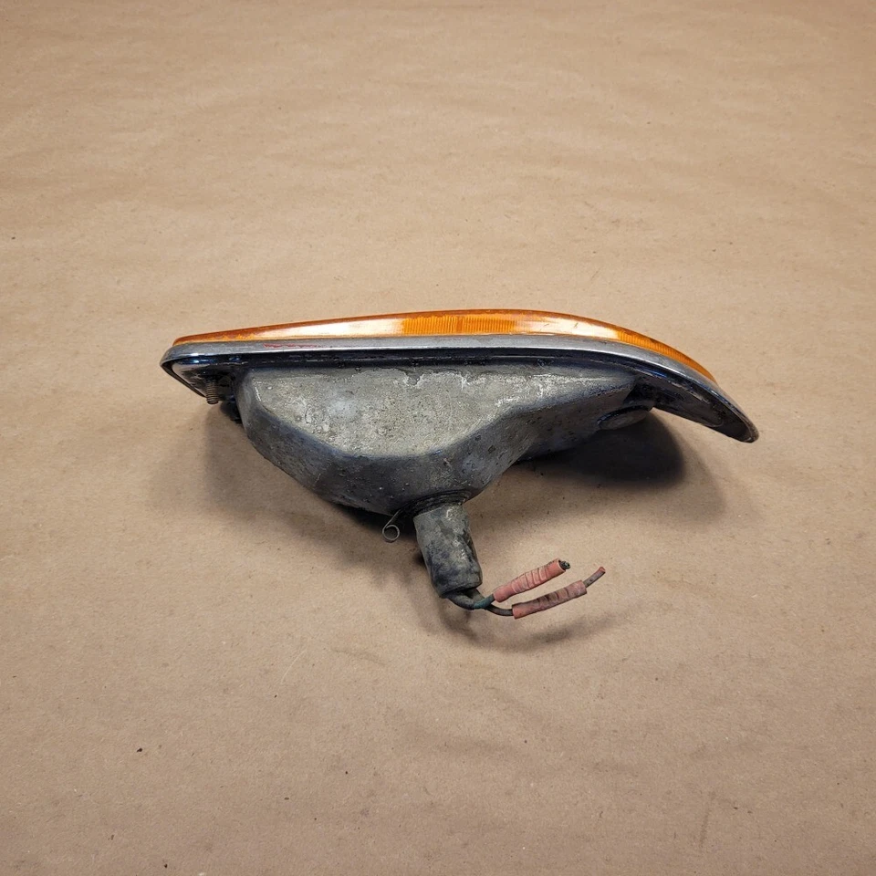 OEM Jaguar XKE E-Type S2 S3 Front LH Turn Signal Chrome Housing LUCAS L823 - Imagem 4 de 4