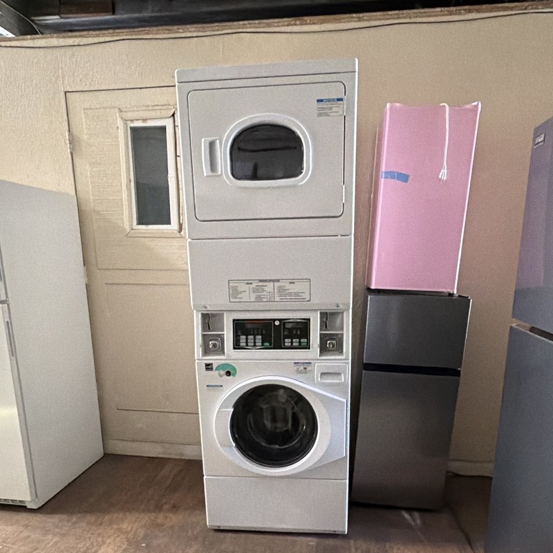 Speed queen Stackable Washer Dryer Laundromat/Apartment Set Coin Based