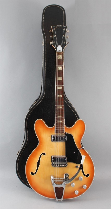 Vintage 1960s Italian CRUCIANELLI Tonemaster Imperial Hollowbody Electric Guitar