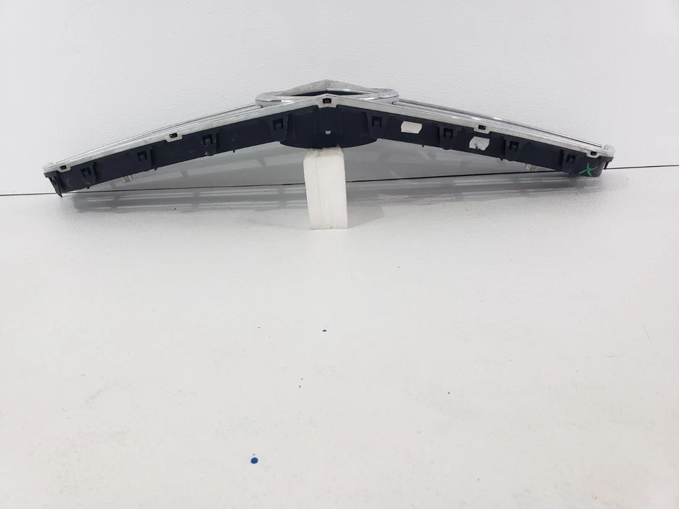 grills oct 908 09 10 11 12 14 2008-14 Mercedes-benz C300 C350 A2078880183 Grill Foto 4 de 4